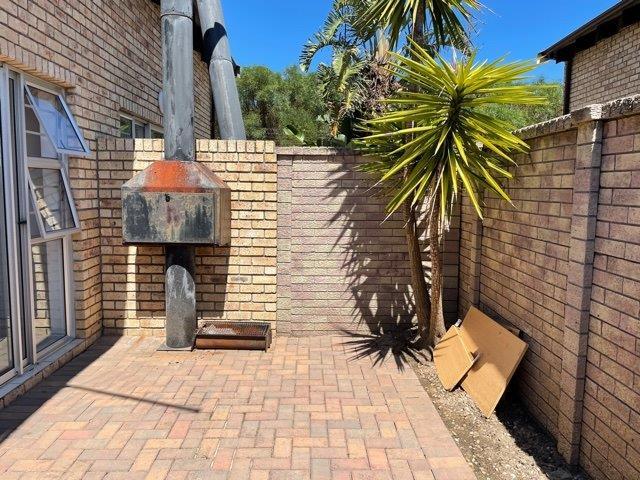 To Let 1 Bedroom Property for Rent in Walmer Heights Eastern Cape